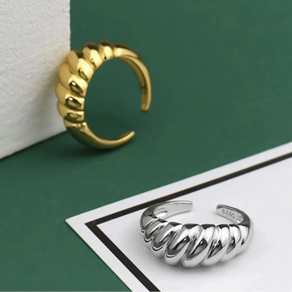 💯 925 STERLING SILVER ADJUSTABLE FRENCH RING, CUTE RING, SHINY RING. - Picture 3 of 4